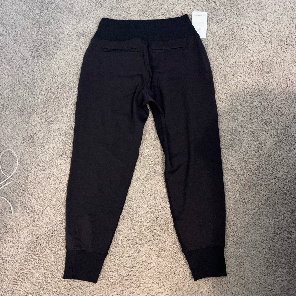 Athleta Venice Joggers - Black - Size M